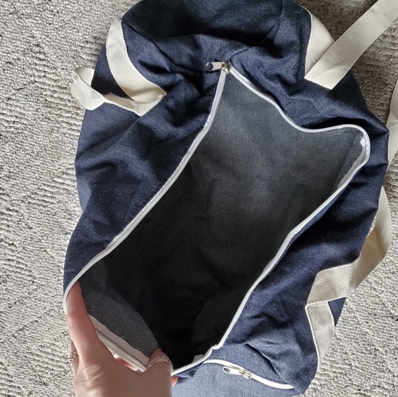 Duffel bag - Picture 3 of 6